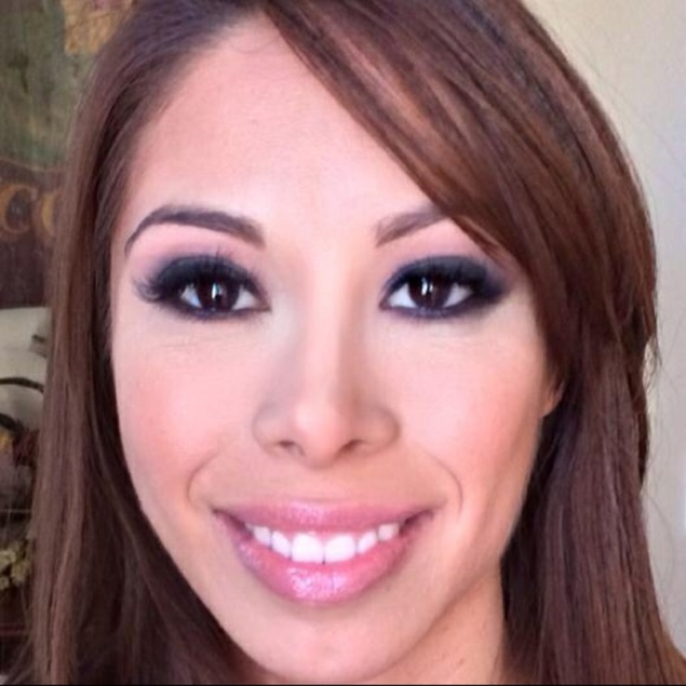 Meet your Posher, Reyna